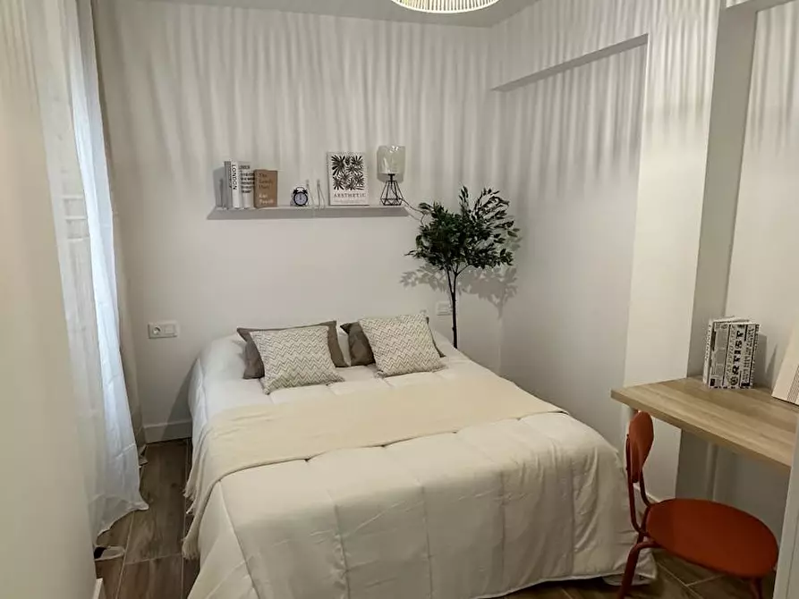 Immagine 1 di Camera in affitto  in Calle Conquistador Benito de Baños a Cordoba