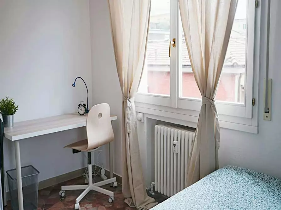 Immagine 2 di Camera in affitto  in Via Santa Croce a Bologna