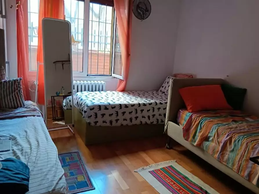 Immagine 2 di Camera condivisa in affitto  in Via Flumendosa a Milano
