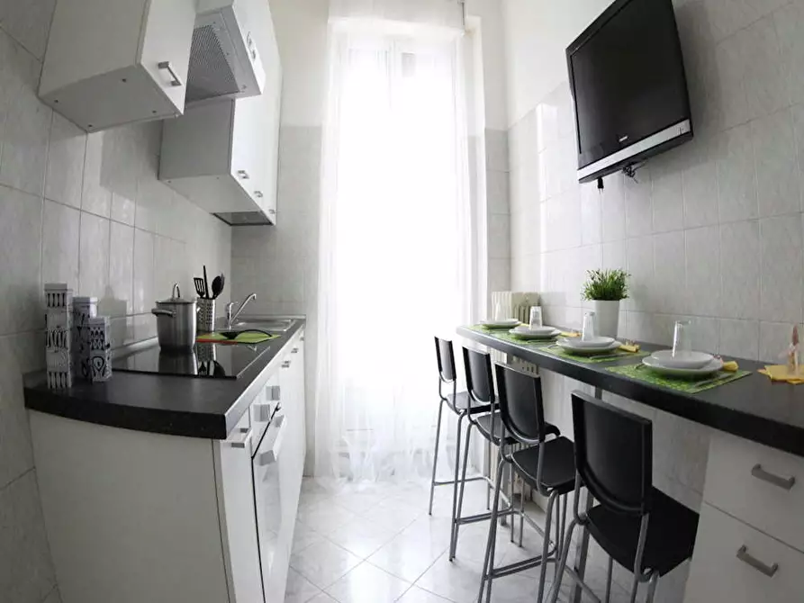 Immagine 4 di Camera in affitto  in Via Felice Casati a Milano