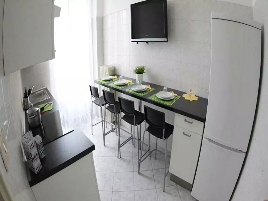 Immagine 3 di Camera in affitto  in Via Felice Casati a Milano