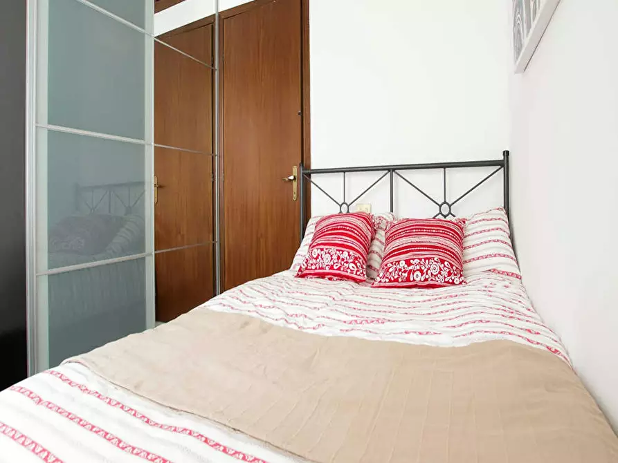 Immagine 1 di Camera in affitto  in Viale Ortles a Milano