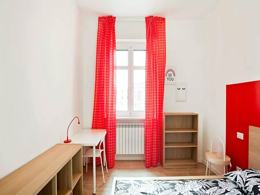 Immagine 2 di Camera in affitto  in Viale Legioni Romane a Milano