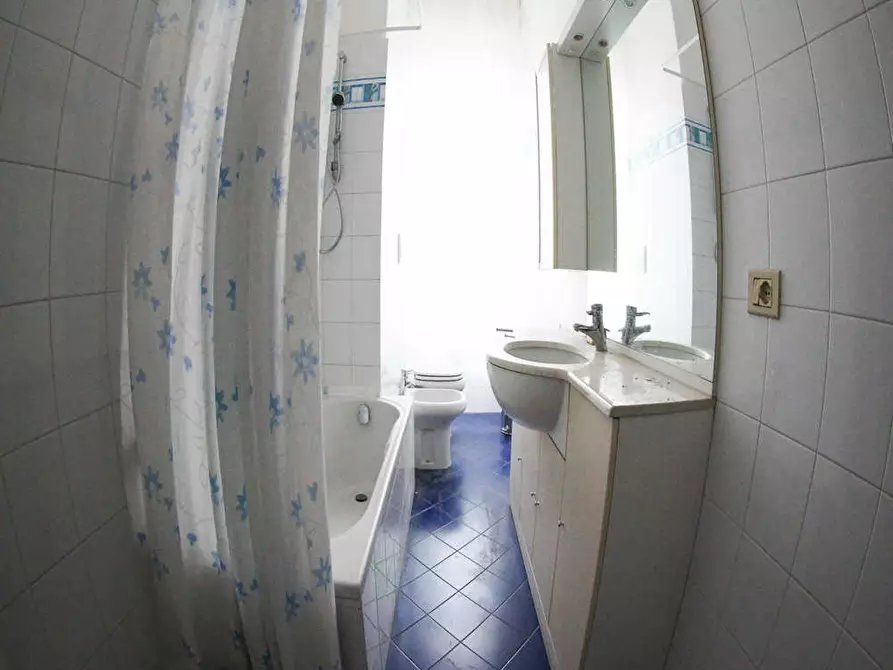 Immagine 5 di Camera in affitto  in Viale Lombardia a Milano