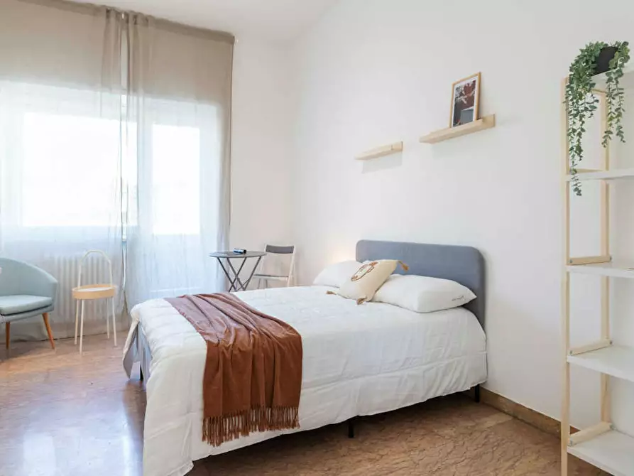 Immagine 2 di Camera in affitto  in Via Baldo degli Ubaldi a Roma