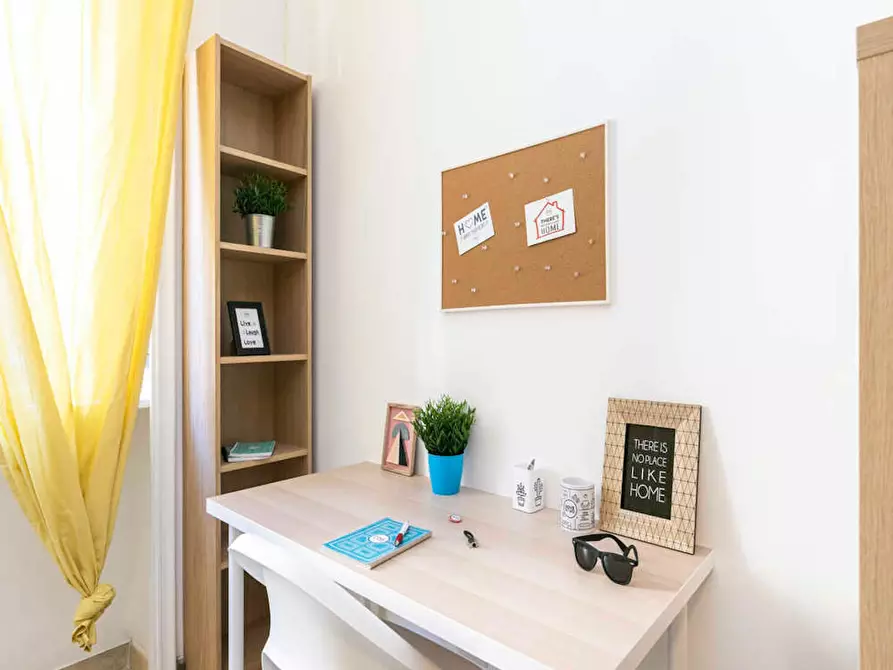 Immagine 6 di Camera in affitto  in Via Tito Vignoli a Milano