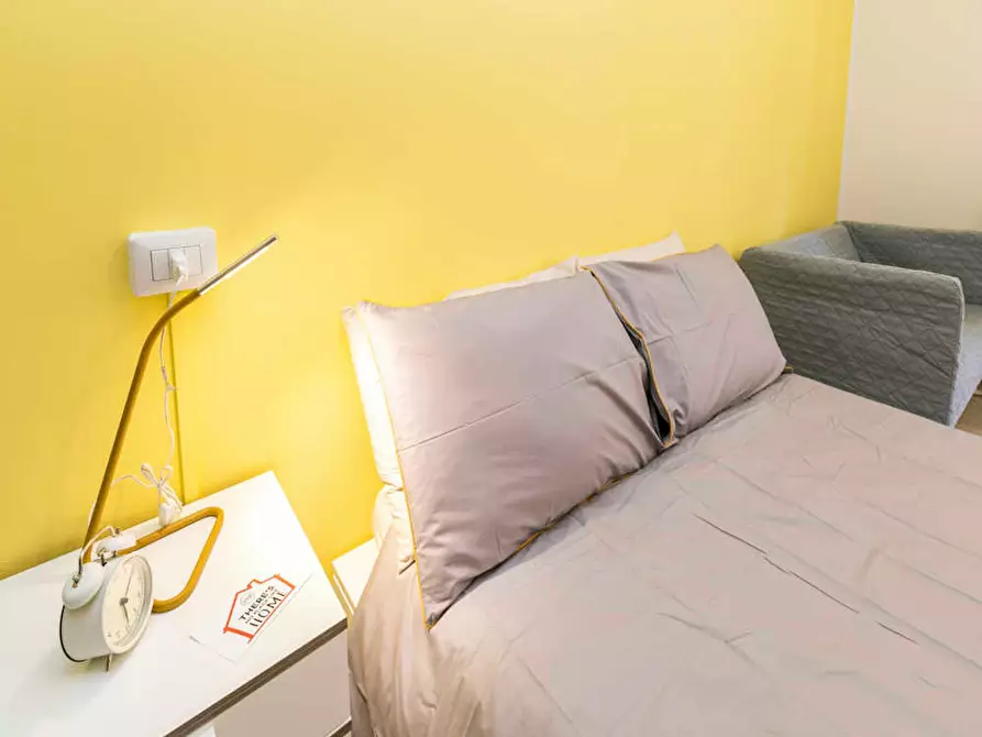 Immagine 8 di Camera in affitto  in Via Tito Vignoli a Milano