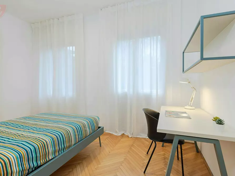 Immagine 6 di Camera in affitto  in Via Guglielmo Marconi a Padova