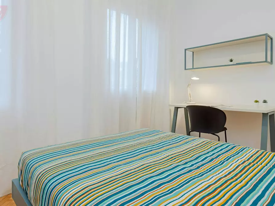 Immagine 3 di Camera in affitto  in Via Guglielmo Marconi a Padova