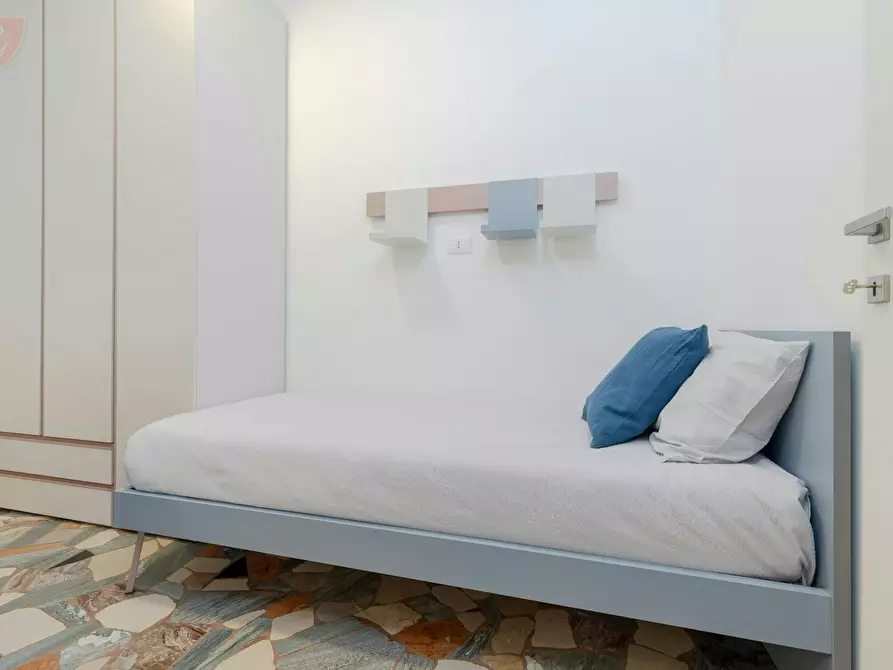 Immagine 3 di Camera in affitto  in Via Guglielmo Marconi a Padova