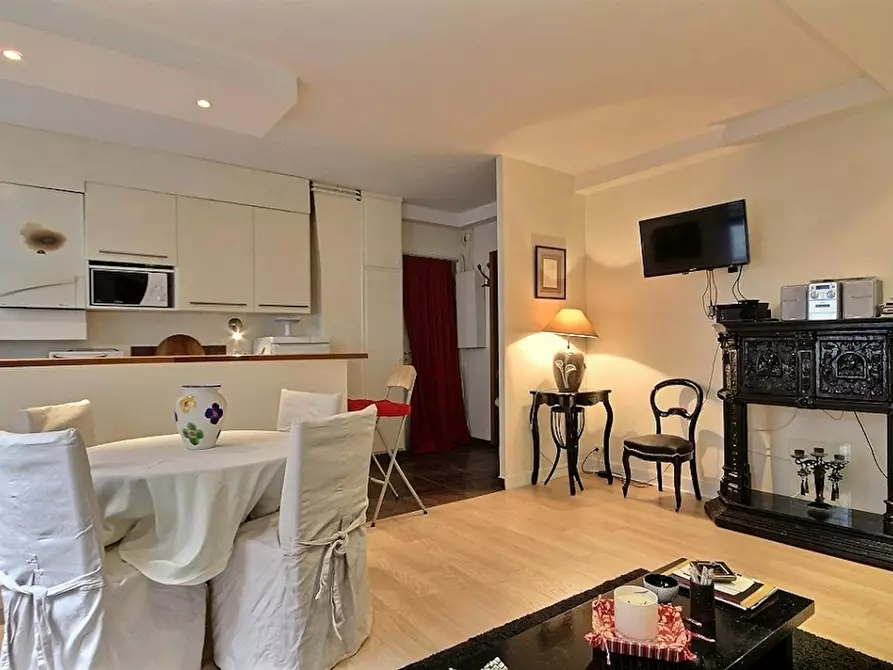 Immagine 9 di Appartamento in affitto  in Avenue Kléber a Paris 16