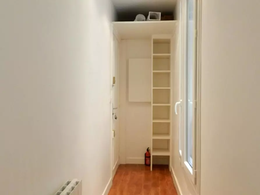 Immagine 4 di Appartamento in affitto  in Rue de l'Étoile a Paris 17