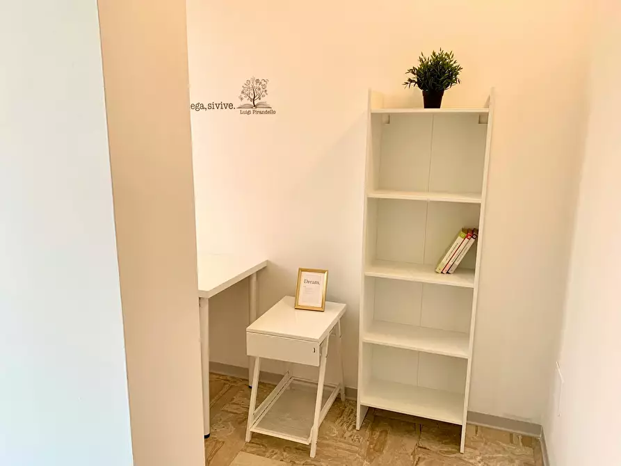 Immagine 5 di Camera in affitto  in Viale Francesco Redi a Firenze