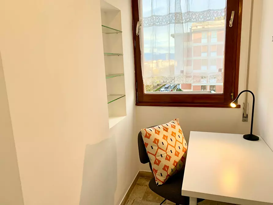 Immagine 7 di Camera in affitto  in Viale Francesco Redi a Firenze