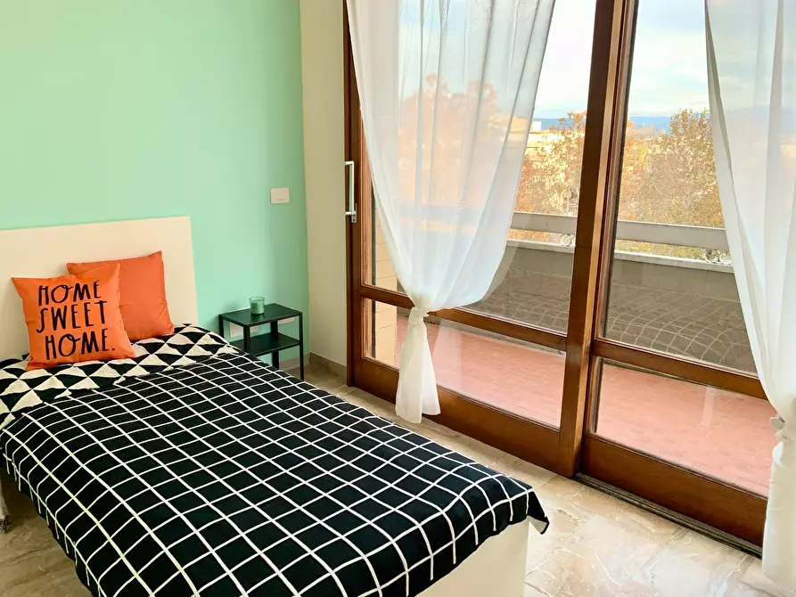 Immagine 3 di Camera in affitto  in Viale Francesco Redi a Firenze