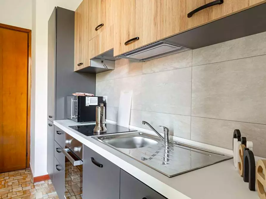 Immagine 9 di Camera in affitto  in Via Gianfranco Zuretti a Milano