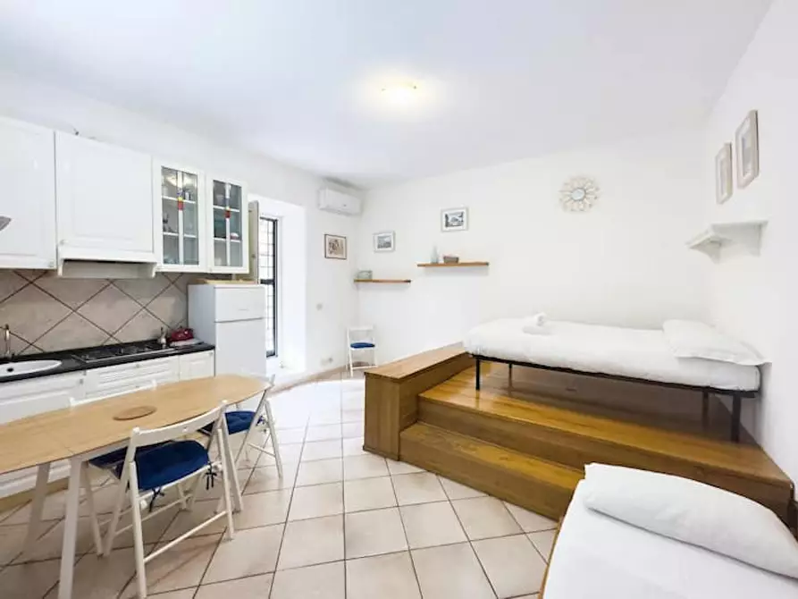 Immagine 3 di Appartamento in affitto  in Via Modica a Roma