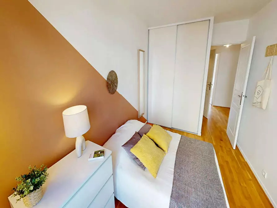 Immagine 4 di Camera in affitto  in Rue Pierre Lhomme a Courbevoie