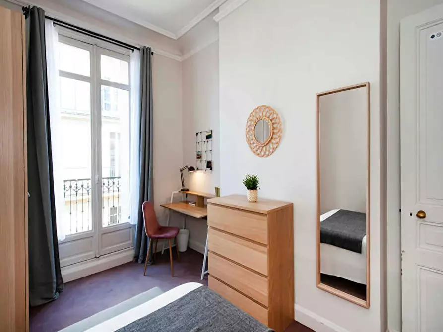 Immagine 4 di Camera in affitto  in Boulevard Malesherbes a Paris 17