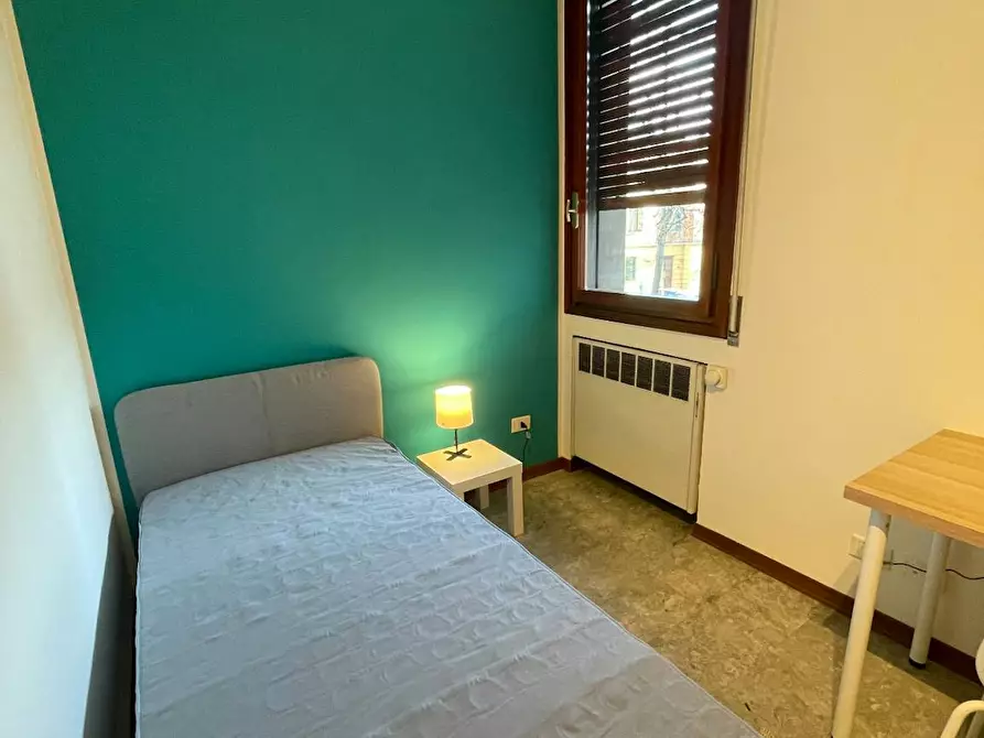 Immagine 8 di Camera in affitto  in Viale Giuseppe Barilli Quirico Filopanti a Bologna