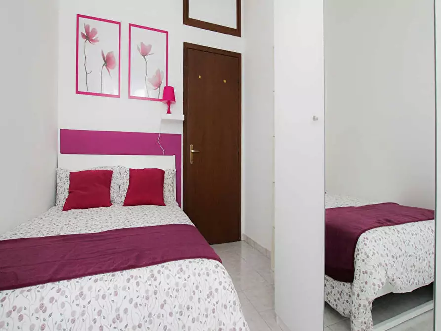 Immagine 1 di Camera in affitto  in Viale Ortles a Milano