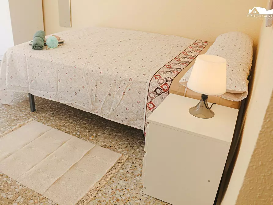 Immagine 2 di Camera in affitto  in Avinguda d'Alcoi a Alicante/Alacant