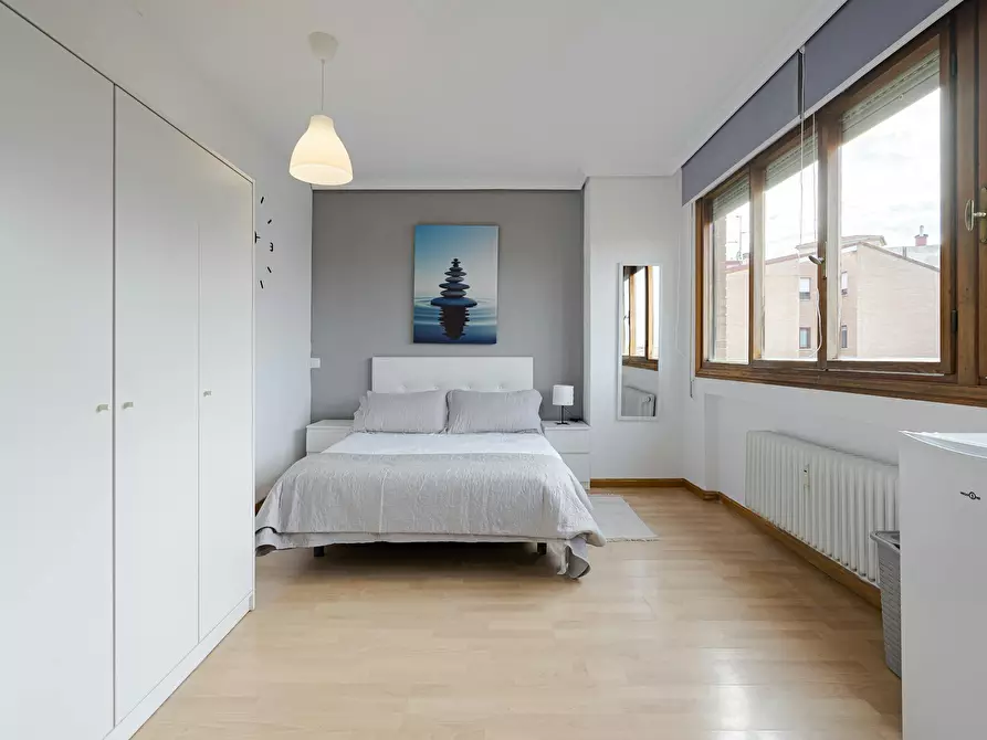 Immagine 2 di Camera in affitto  in Cuesta de San Miguel a Guadalajara