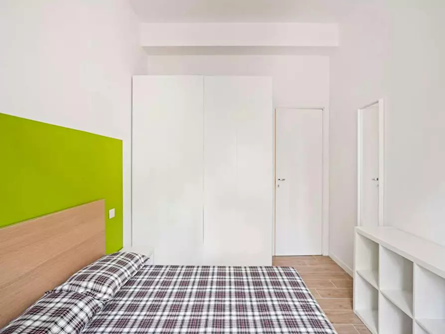 Immagine 2 di Camera in affitto  in Viale Legioni Romane a Milano