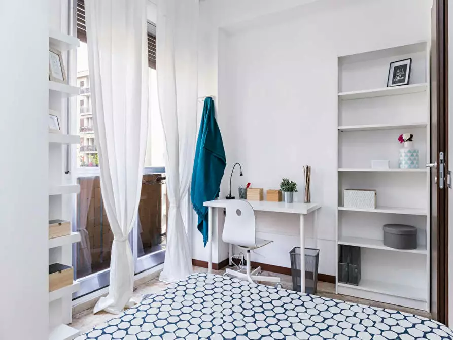 Immagine 5 di Camera in affitto  in Via Giuseppe Frua a Milano