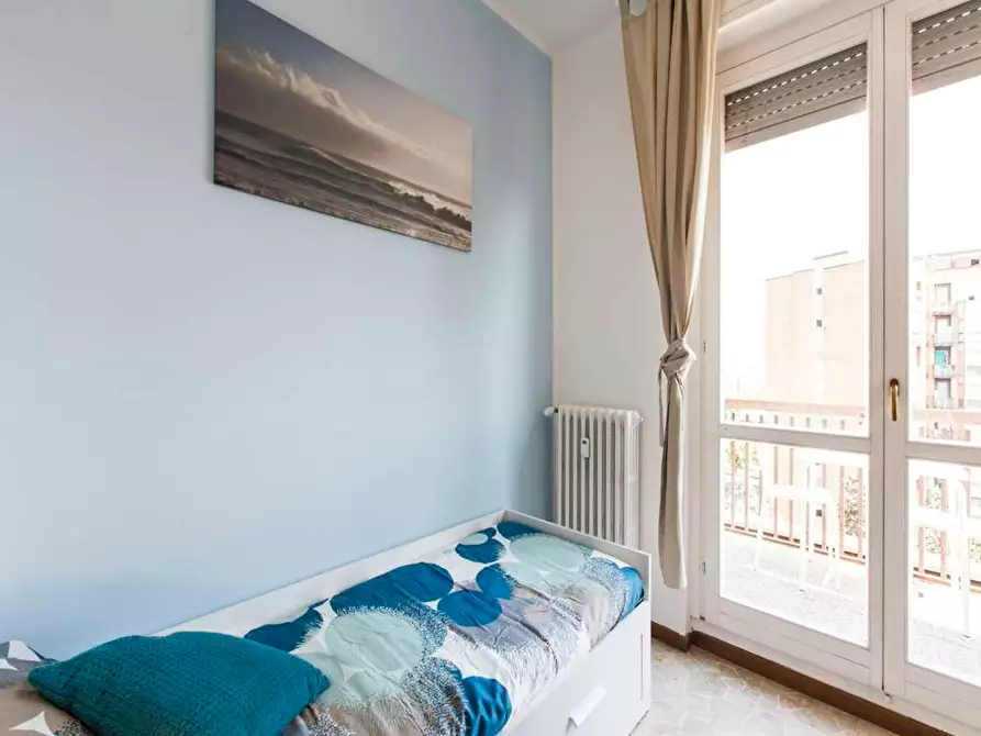 Immagine 4 di Camera in affitto  in Via Ginestre a Buccinasco