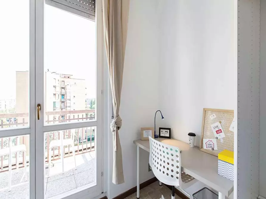 Immagine 6 di Camera in affitto  in Via Ginestre a Buccinasco