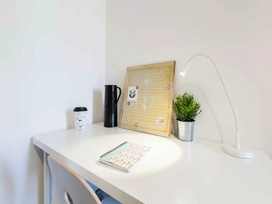 Immagine 6 di Camera in affitto  in Via Leone Tolstoi a Milano