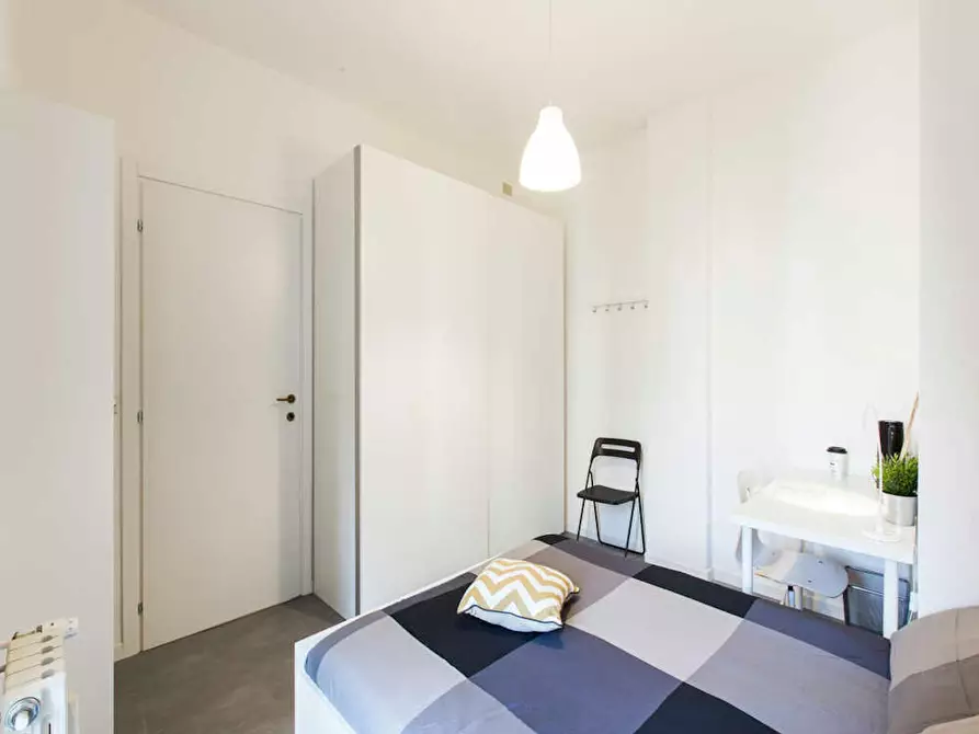 Immagine 3 di Camera in affitto  in Via Leone Tolstoi a Milano