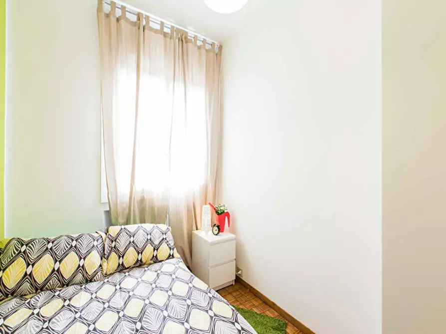 Immagine 5 di Camera in affitto  in Via Leone Tolstoi a Milano