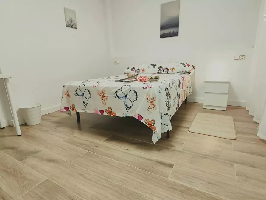 Immagine 3 di Camera in affitto  in Carrer dels Arbres a Elx/Elche