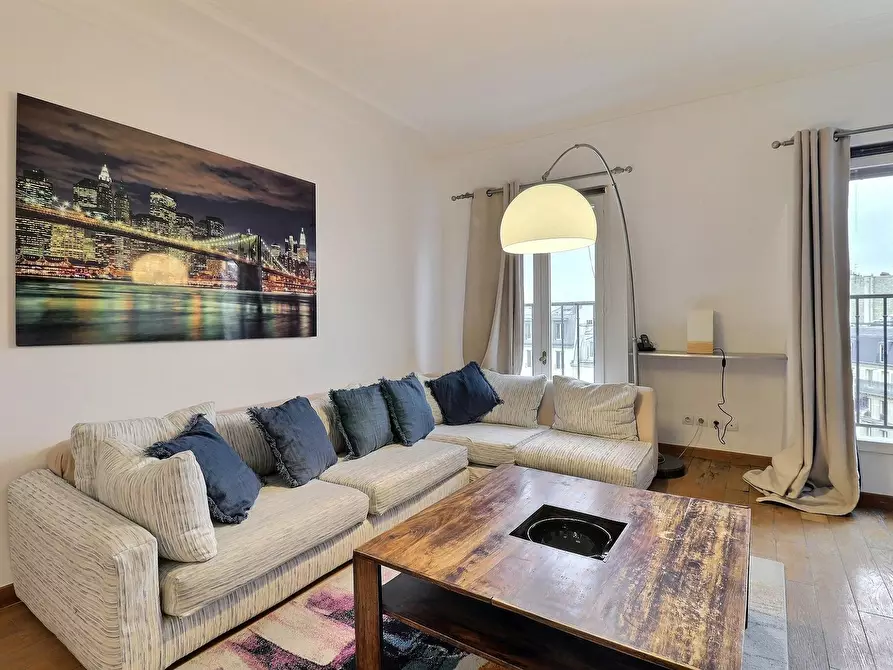 Immagine 4 di Appartamento in affitto  in Avenue Carnot a Paris 17