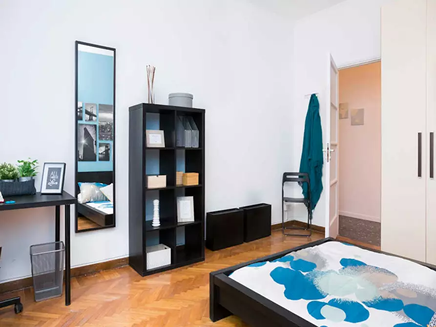 Immagine 6 di Camera in affitto  in Viale Argonne a Milano