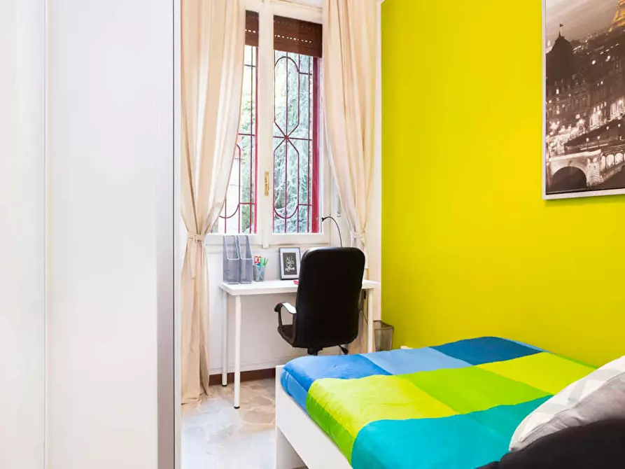 Immagine 3 di Camera in affitto  in Largo Cavalieri di Malta a Milano