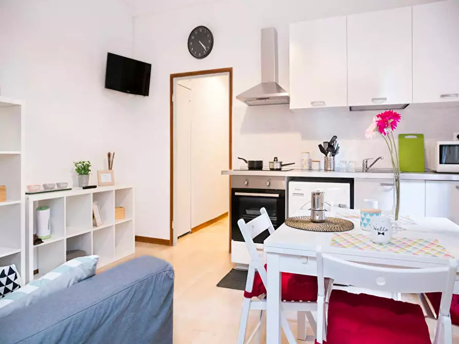 Immagine 10 di Camera in affitto  in Largo Cavalieri di Malta a Milano