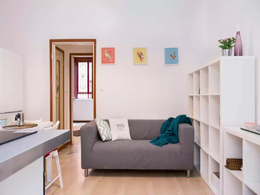 Immagine 8 di Camera in affitto  in Largo Cavalieri di Malta a Milano