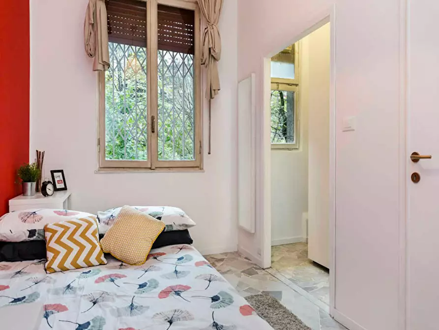 Immagine 2 di Camera in affitto  in Largo Cavalieri di Malta a Milano