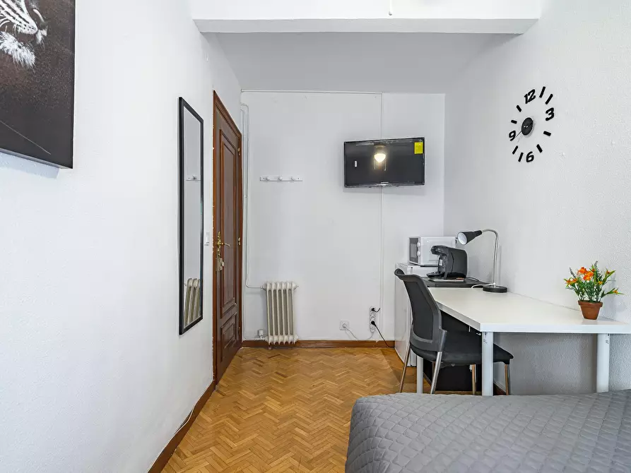 Immagine 3 di Camera in affitto  in Calle de la Constitución a Guadalajara