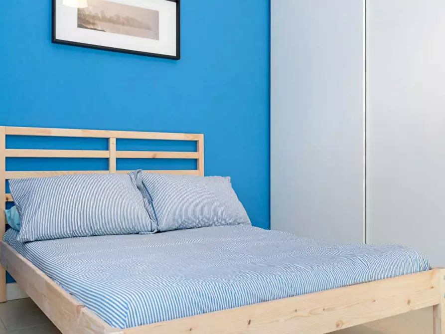 Immagine 1 di Camera in affitto  in Via Giuseppe Regaldi a Milano