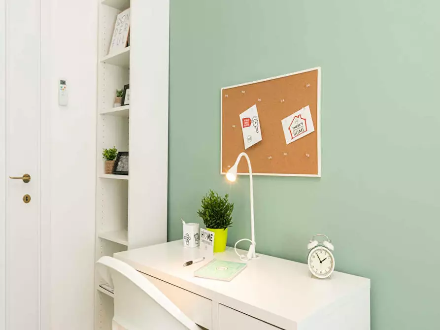 Immagine 6 di Camera in affitto  in Via Francesco Primaticcio a Milano