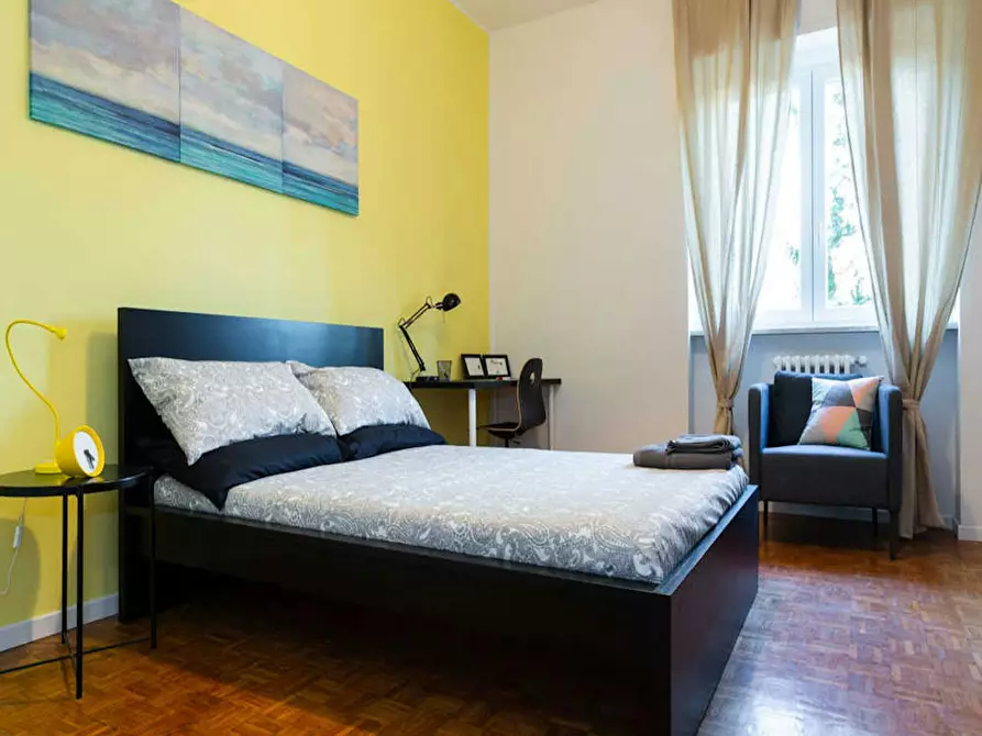 Immagine 2 di Camera in affitto  in Via dei Salici a Buccinasco