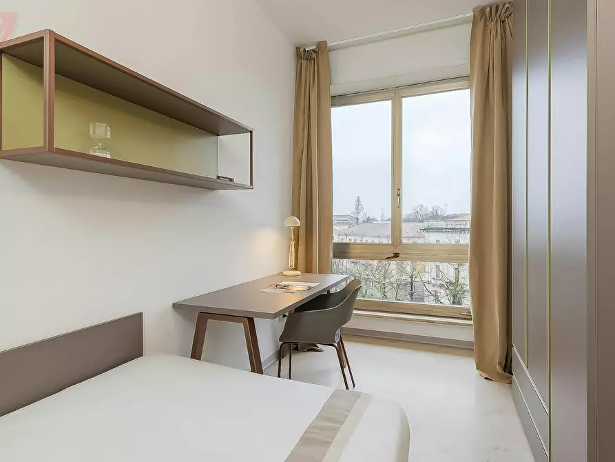 Immagine 1 di Camera in affitto  in Viale Camillo Benso di Cavour a Ferrara