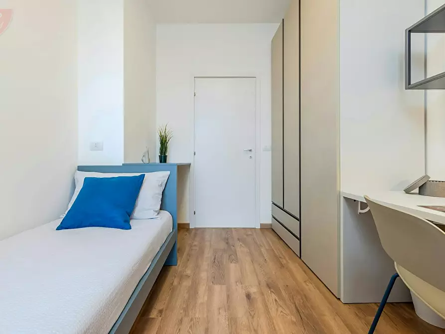 Immagine 1 di Camera in affitto  in Viale Camillo Benso di Cavour a Ferrara