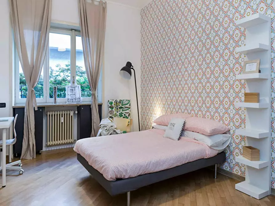 Immagine 1 di Camera in affitto  in Via Guglielmo Röntgen a Milano