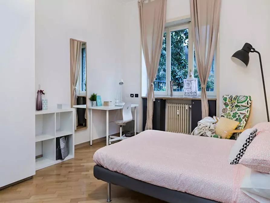 Immagine 2 di Camera in affitto  in Via Guglielmo Röntgen a Milano