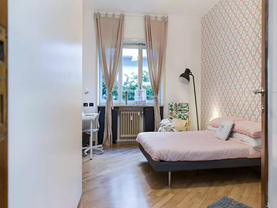 Immagine 5 di Camera in affitto  in Via Guglielmo Röntgen a Milano